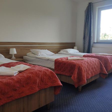 Hotel Eden Жгов Екстериор снимка