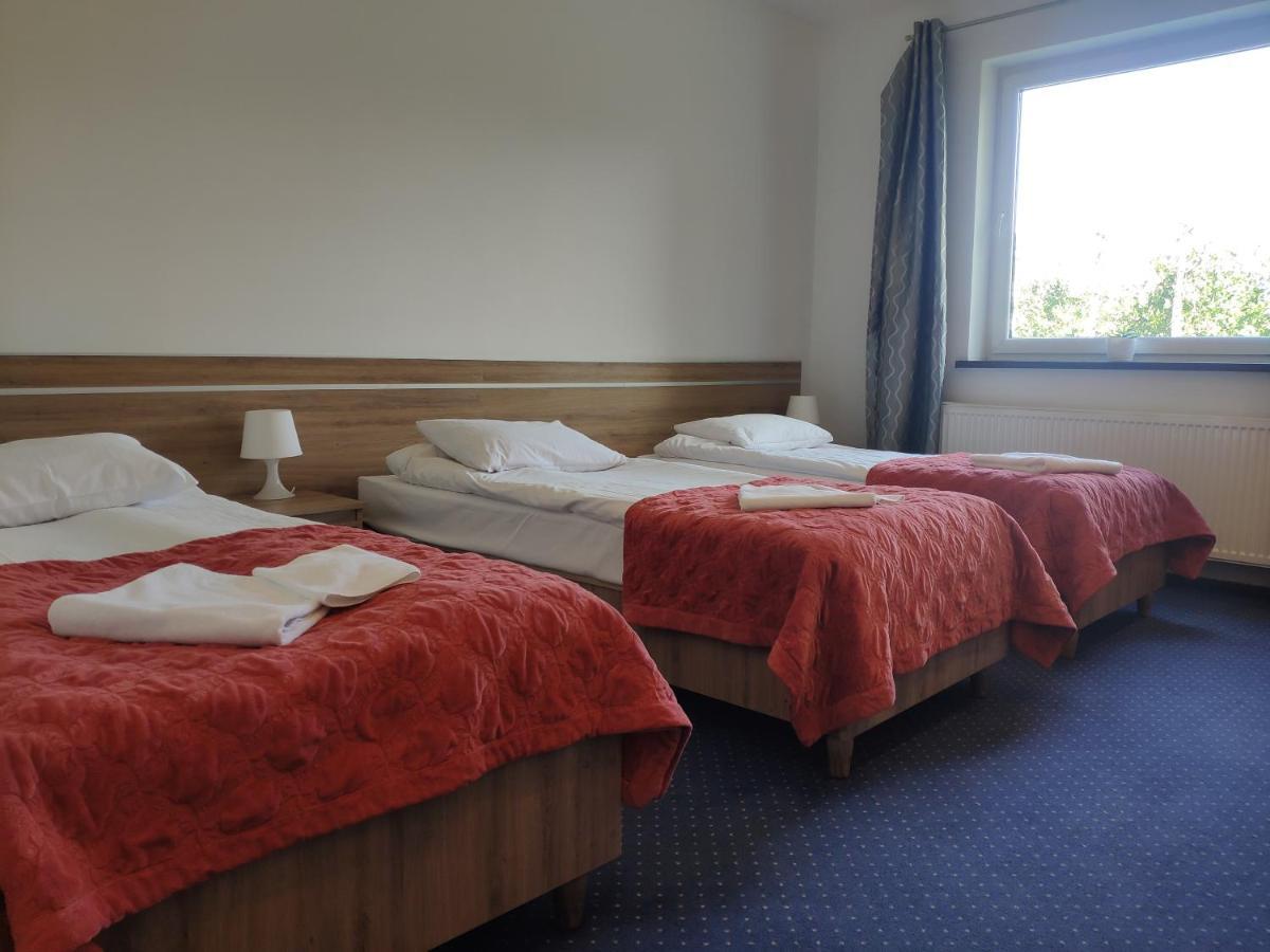 Hotel Eden Жгов Екстериор снимка